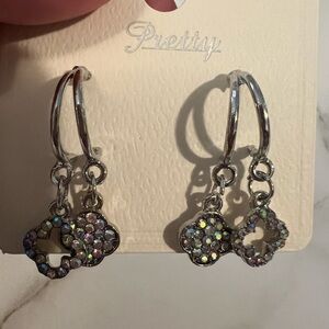 ePretty Silver Filigree Drop Earrings